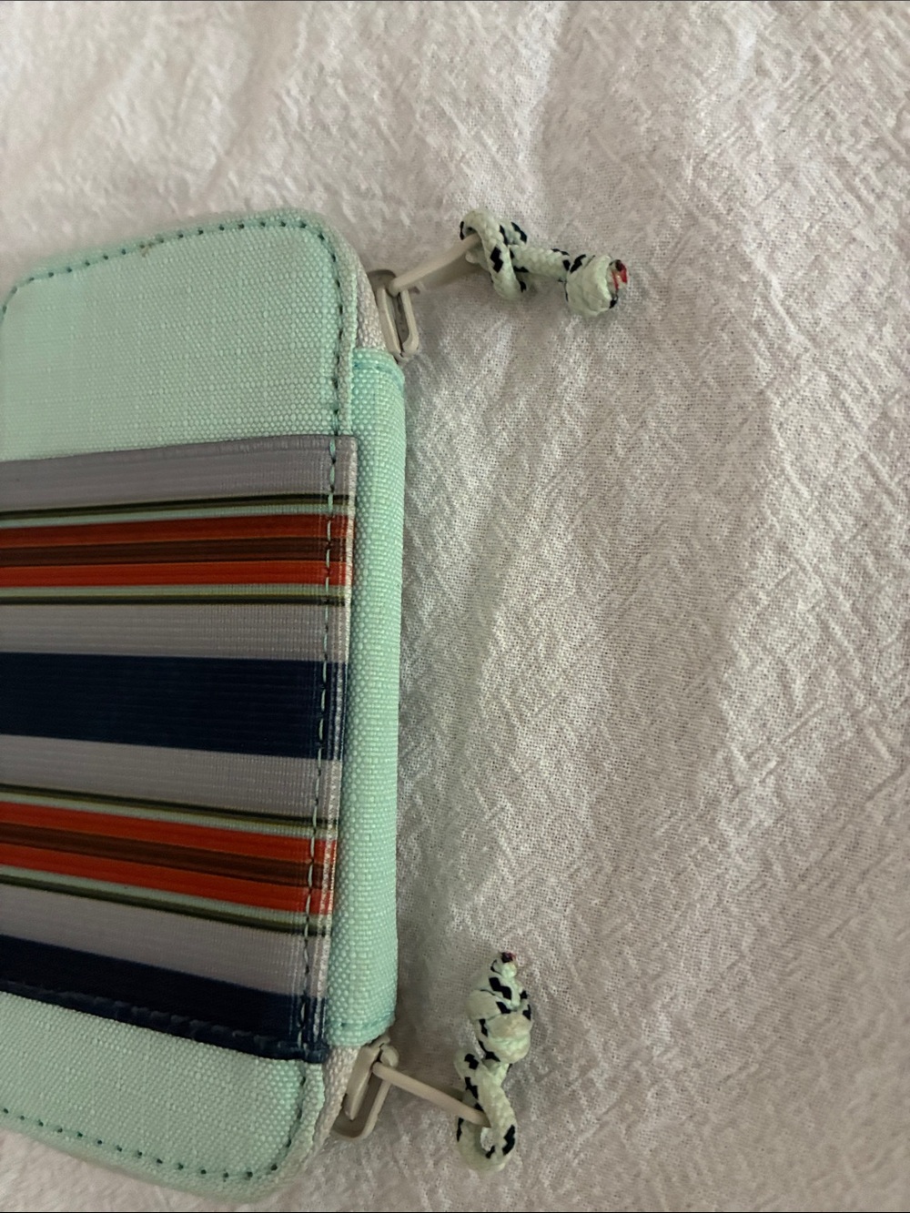 Chums Reversi Wallet - Picture 4 of 5